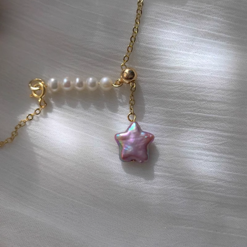 Star Peals Pendant Necklace