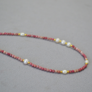 Pink rosy stone beaded freshwater pearl necklace