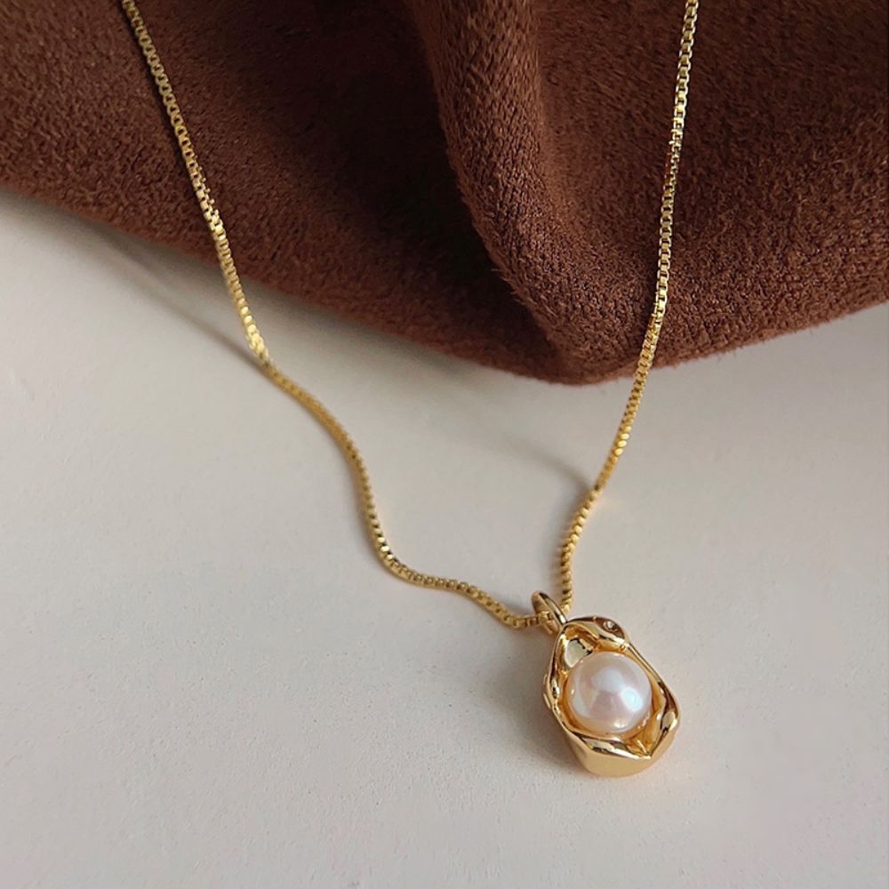 24K Gold Pearl Pendant Necklace