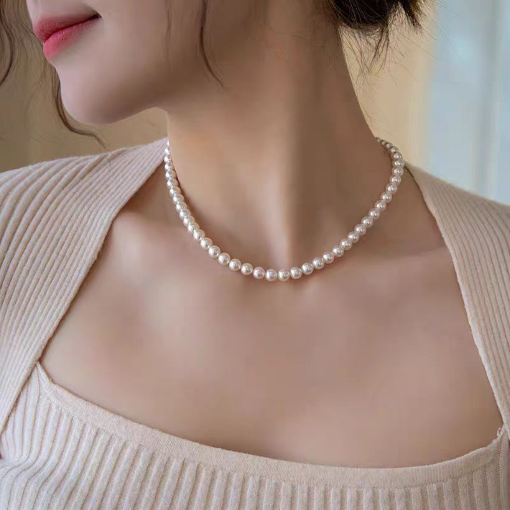 Silver Buckle Pearl Necklace